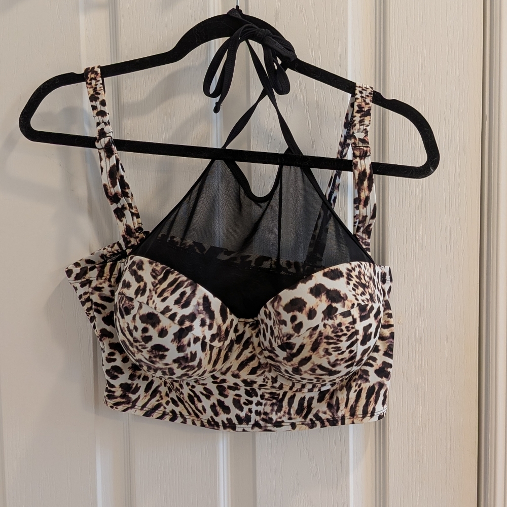 Adjustable straps Torrid bikini top